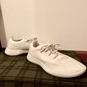 Natural White Allbirds Wool Runners Men’s Size 9